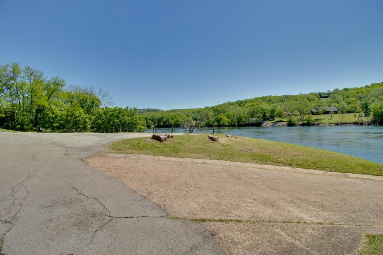 Spacious White Rivers Jewel Fishing Haven! Flippin Exteriör bild